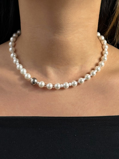 Slim pearl white silver necklace