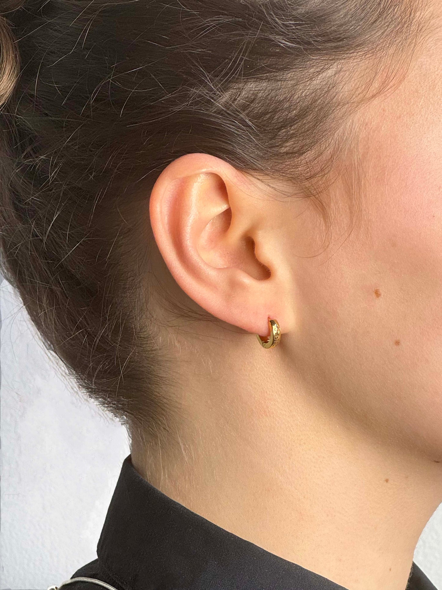 Tiny gold earrings (pair)