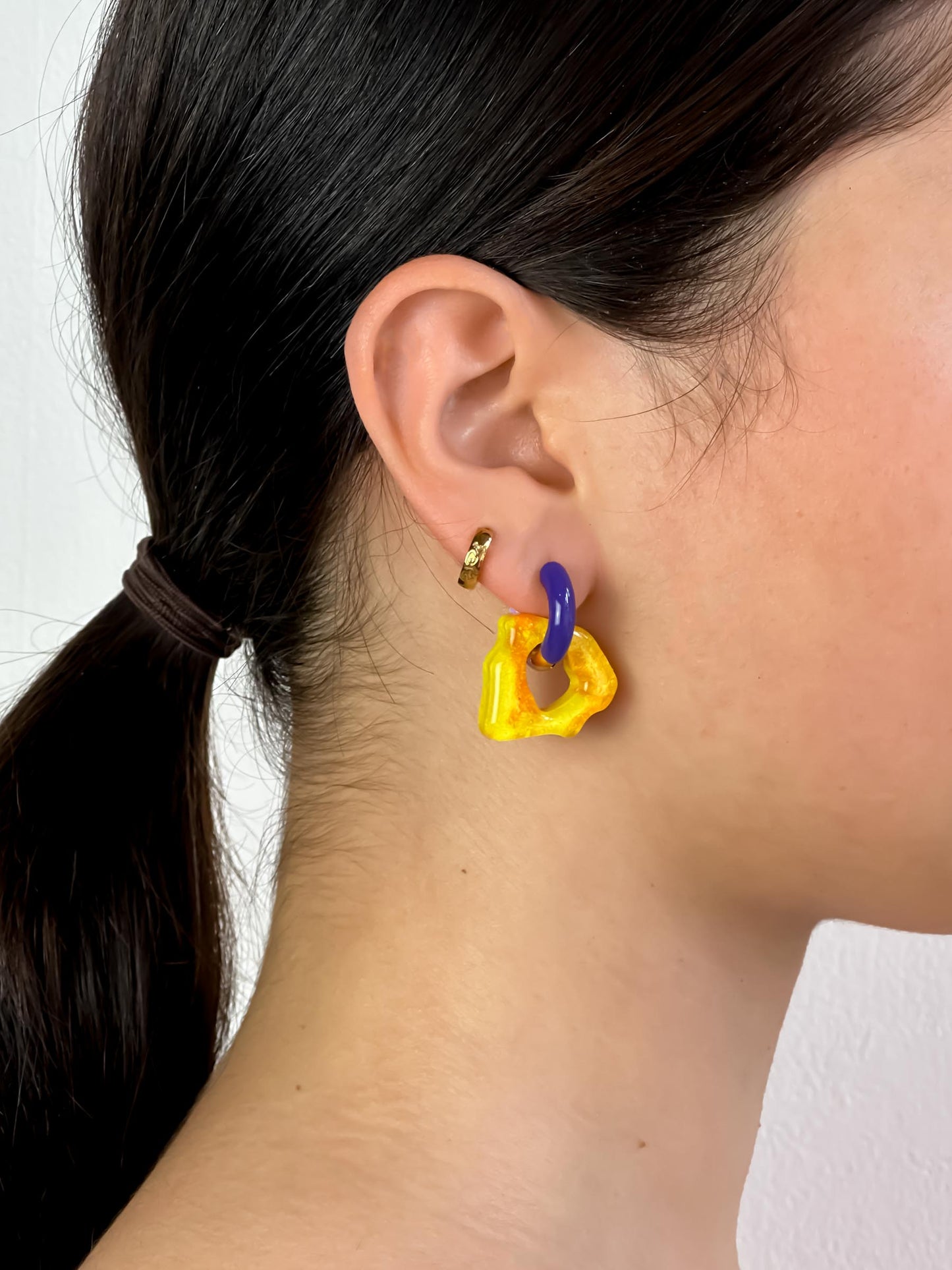 Ora Pio yellow purple earring (pair)