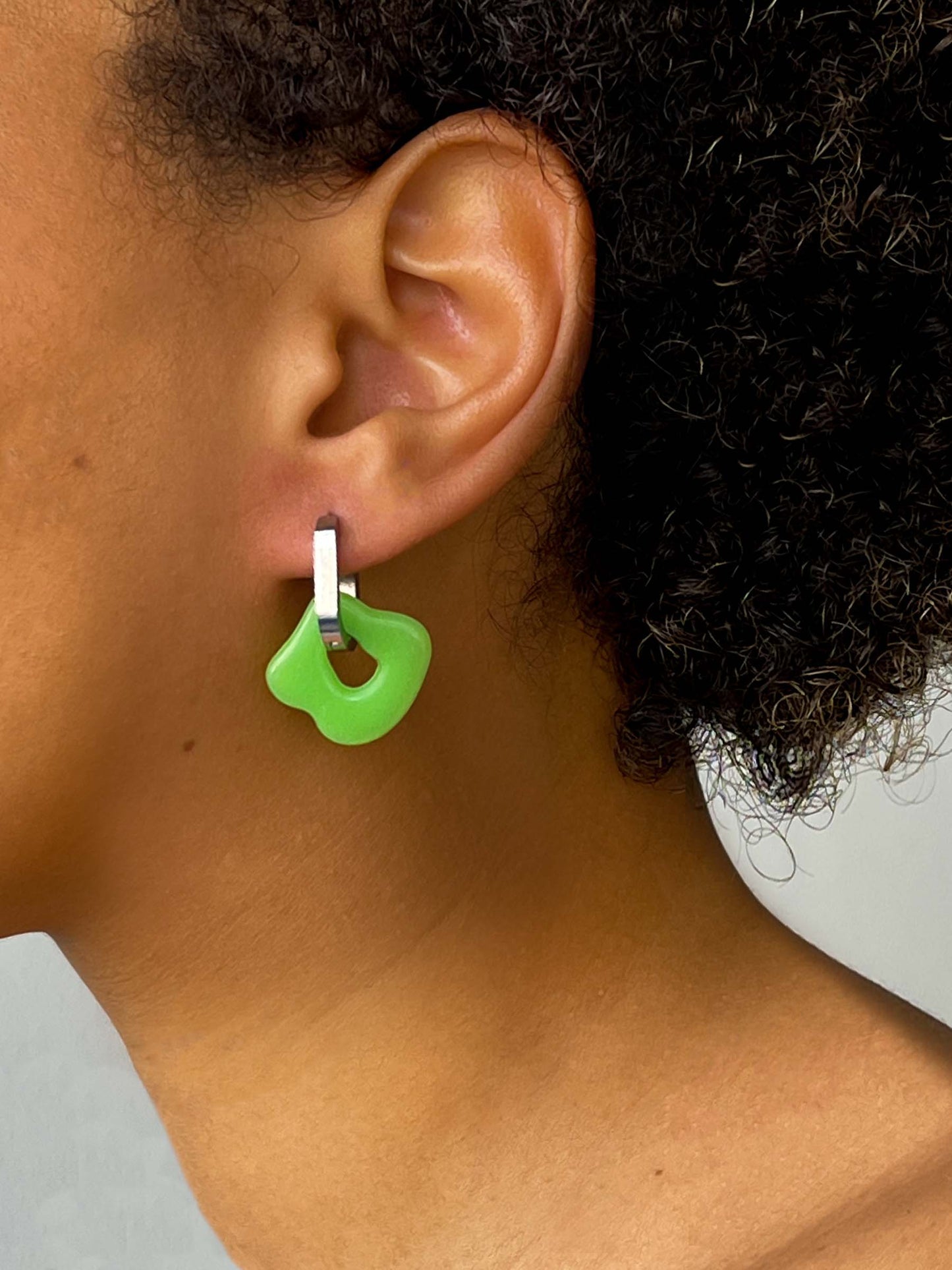 Sol mint green silver earring (pair)